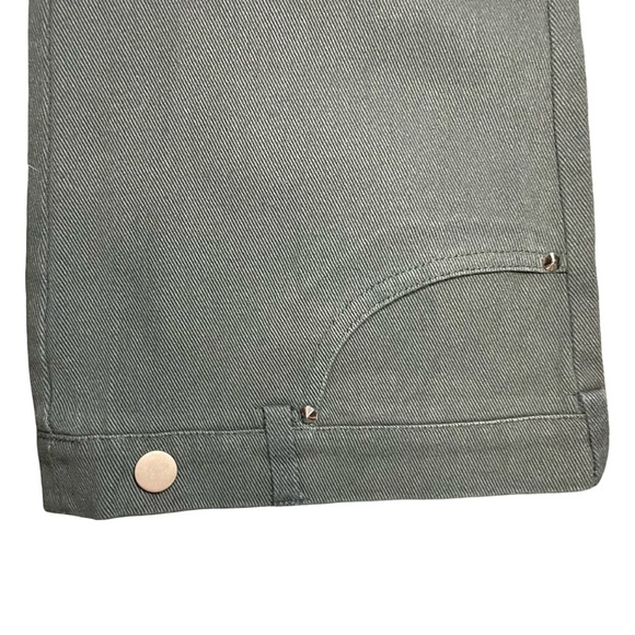 Twillmkt Green Wide Leg Jeans with Sliver Metal Detailing Size L NWT - Picture 4 of 4